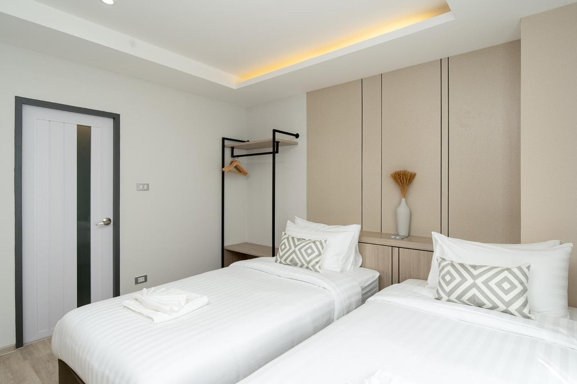 The Riski Hotel At Bangphlat Station Sha バンコク都 エクステリア 写真