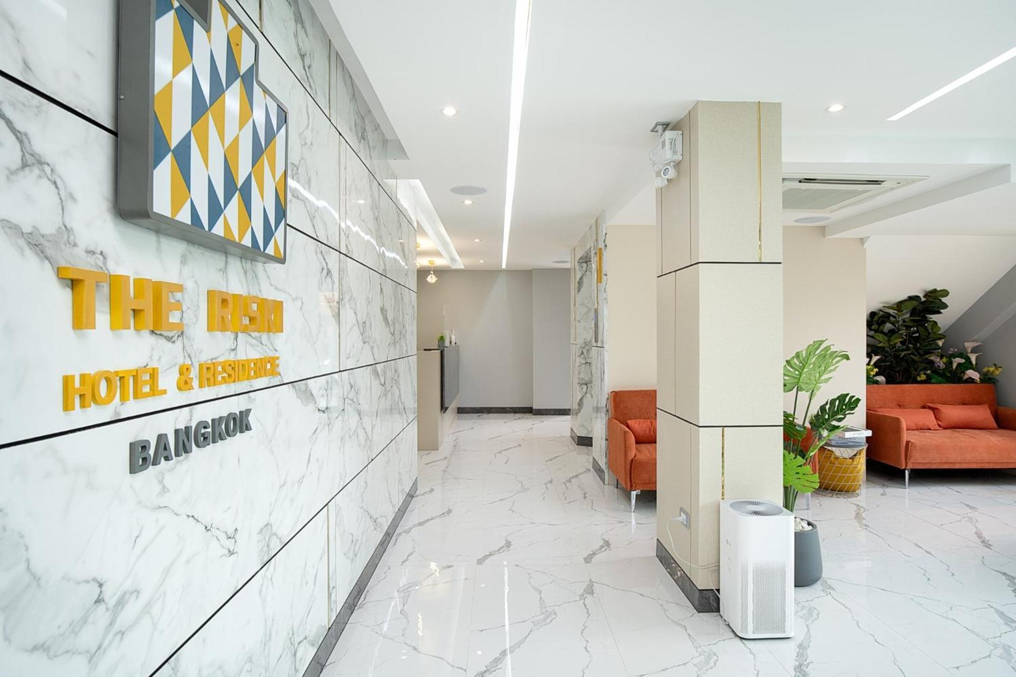 The Riski Hotel At Bangphlat Station Sha バンコク都 エクステリア 写真